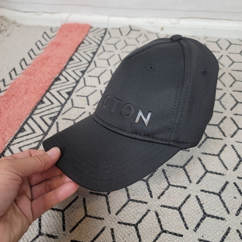 Peloton Black Out Hat Black Hat, w Adjustable Red Strap - Picture 4 of 11